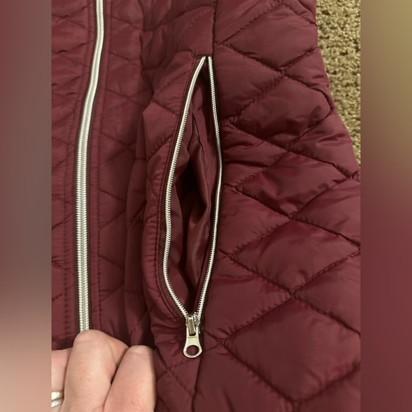 Colosseum Universitysity of Minnesota vest - Picture 4 of 5